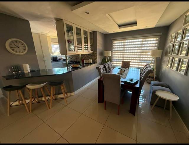 4 BEDROOM HOUSE FOR SALE IN THE REEDS